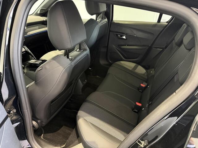 Peugeot 208 1.2 Hybrid 110 e-DCS6 GT CARPLAY - CAMERA - SNEL LEVERBAAR