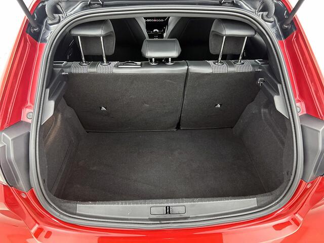 Peugeot 208 1.2 PureTech GT-Line | 100 Pk | Camera | 17 inch. L.M. Velgen | PDC