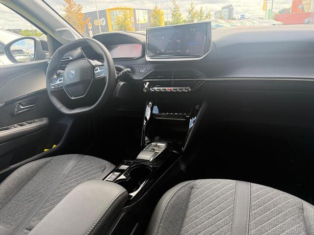 Peugeot 208 1.2 Hybrid 100 e-DCS6 Allure |NAP|1e eigenaar|DOH|Stoelverwarming|Carplay
