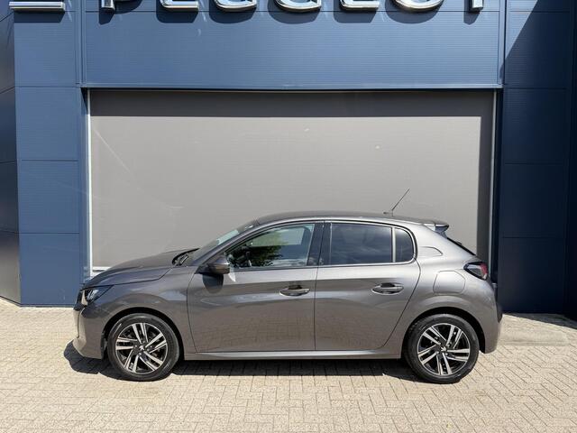 Peugeot 208 1.2 Turbo 100PK Allure | Afneembare trekhaak 1200KG | All season Banden | Navigatie via Telefoon | Keyless Start | Climate Control | LED Verlichting | Camera | Parkeersensoren | Cruise Control | Lichtmetalen Velgen | Half Lederen Bekleding |