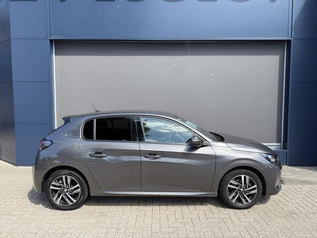 Peugeot 208 1.2 Turbo 100PK Allure | Afneembare trekhaak 1200KG | All season Banden | Navigatie via Telefoon | Keyless Start | Climate Control | LED Verlichting | Camera | Parkeersensoren | Cruise Control | Lichtmetalen Velgen | Half Lederen Bekleding |