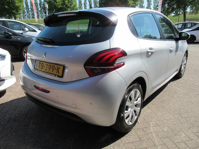 Peugeot 208 1.2 PureTech Blue Lion | Airco | Navi| Parkeersensoren | Incl. Garantie | Bluetooth | Cruise| Distr.is al verv|