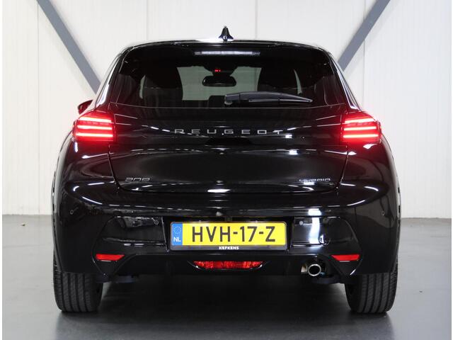 Peugeot 208 1.2 Hybrid 110PK GT Automaat | 1ste eigenaar | AppleCarplay/AndroidAuto | Parkeersensoren | FULL LED | Navigatie | Lederen Stuurwiel | Climate Control | Adaptive Cruise Control | 17" LMV | Sfeerverlichting | Isofix | Privacy Glass |