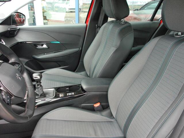 Peugeot 208 1.2 Allure, Carplay + Android Auto / Dig. Cockpit / Full LED. / Sensoren / Climate Control / 16'' LMV