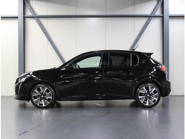 Peugeot 208 1.2 130PK GT | AppleCarplay/AndroidAuto | Parkeersensoren | FULL LED | Navigatie | Lederen Stuurwiel | Climate Control | Adaptive Cruise Control | 17" LMV | Sfeerverlichting | Isofix | Privacy Glass |