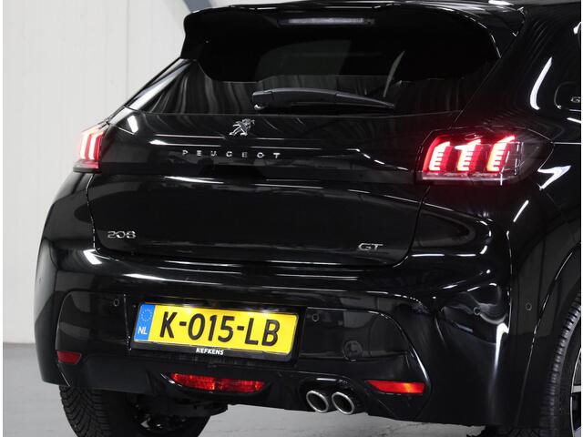 Peugeot 208 1.2 130PK GT | AppleCarplay/AndroidAuto | Parkeersensoren | FULL LED | Navigatie | Lederen Stuurwiel | Climate Control | Adaptive Cruise Control | 17" LMV | Sfeerverlichting | Isofix | Privacy Glass |
