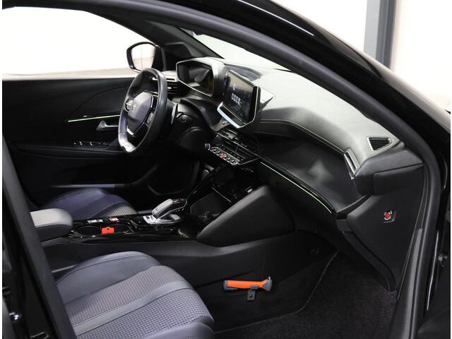 Peugeot 208 1.2 130PK GT | AppleCarplay/AndroidAuto | Parkeersensoren | FULL LED | Navigatie | Lederen Stuurwiel | Climate Control | Adaptive Cruise Control | 17" LMV | Sfeerverlichting | Isofix | Privacy Glass |
