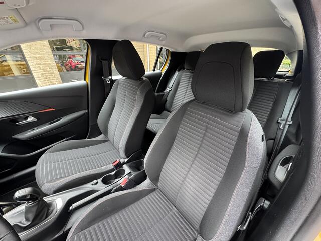 Peugeot 208 1.2 PureTech Active Airco Carplay
