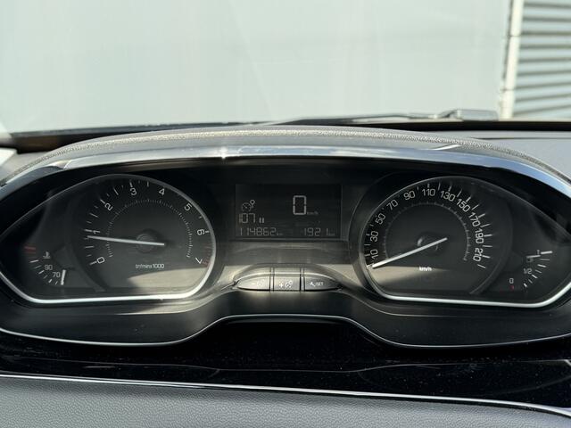 Peugeot 208 BWJ 2019 | 1.2 83PK Signature | AIRCO | NAVI | PDC | CRUISE | CARPLAY | 16'' LMV | DONKER GLAS |