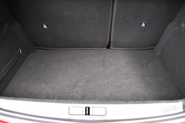 Peugeot 208 1.2 StyleP. Aut. Pdc+cam Nav LED crc