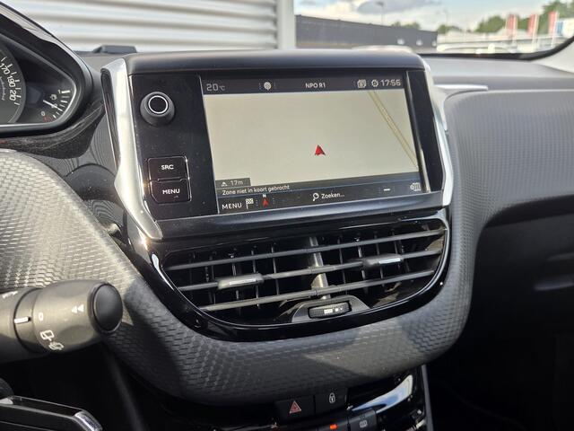 Peugeot 208 1.2 PureTech Blue Lease Executive | Nieuw Binnen | Navigatie | Climate Control | APK 02-06-2027