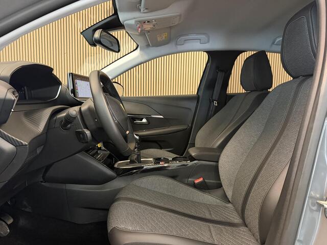 Peugeot 208 1.2 PureTech 100 PK Allure Pack | 360 Camera | BLiS | Adapt. Cruise | Carplay | Stoelverw. | Incl. garantie