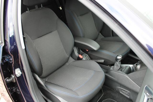 Peugeot 208 1.2 PureTech Signature Airco Navi Carplay Super mooi, dealer onderhouden