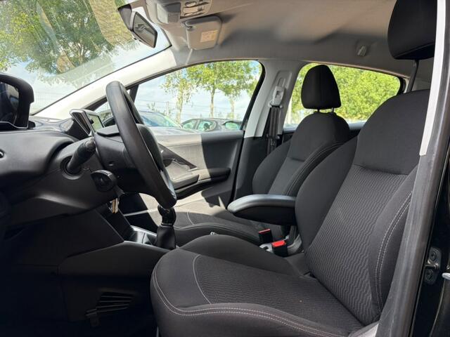 Peugeot 208 1.2 PureT. Blue Lion