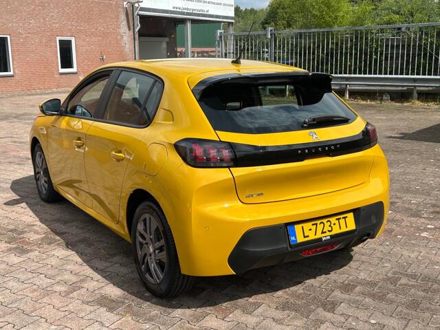 Peugeot 208 208 1.2 puretech active pack AUTOMAAT NIEUWSTAAT