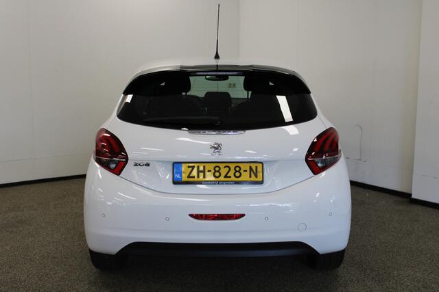 Peugeot 208 1.2 PureTech Signature