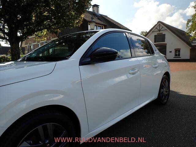 Peugeot 208 1.2 STYLE ACHTERSPOILER + GETINTE RAMEN / CRUISE / TREKHAAK / CARPLAY