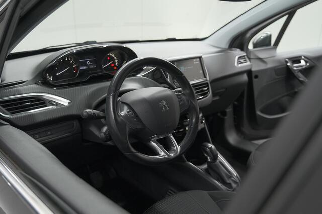 Peugeot 208 PureTech 82 Blue Lease Allure | Parkeersensoren | Climate Control | Apple Carplay | 16 Inch Lichtmetalen Velgen