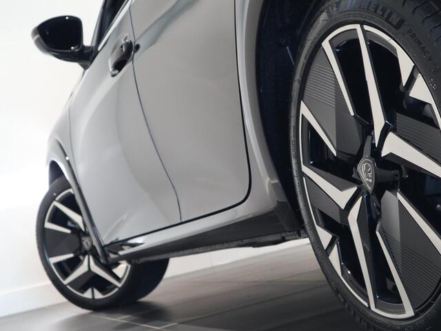 Peugeot 208 1.2 Hybrid 145 e-DCS6 GT - AUTOMAAT - DRAADLOZE CARPLAY - KANON!