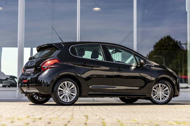 Peugeot 208 1.2 PureTech Blue Lease Executive | Trekhaak | Riem vv | Carplay