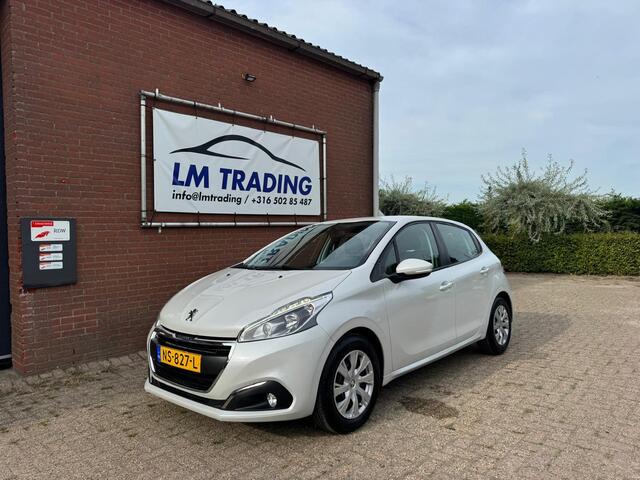 Peugeot 208 1.2 PureTech Blue Lion 5-DEURS APPLECARPLAY NAVI TREKHAAK PDC LED 2 SLEUTELS + BOEKJES!
