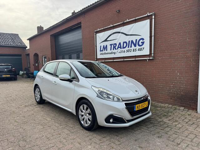 Peugeot 208 1.2 PureTech Blue Lion 5-DEURS APPLECARPLAY NAVI TREKHAAK PDC LED 2 SLEUTELS + BOEKJES!