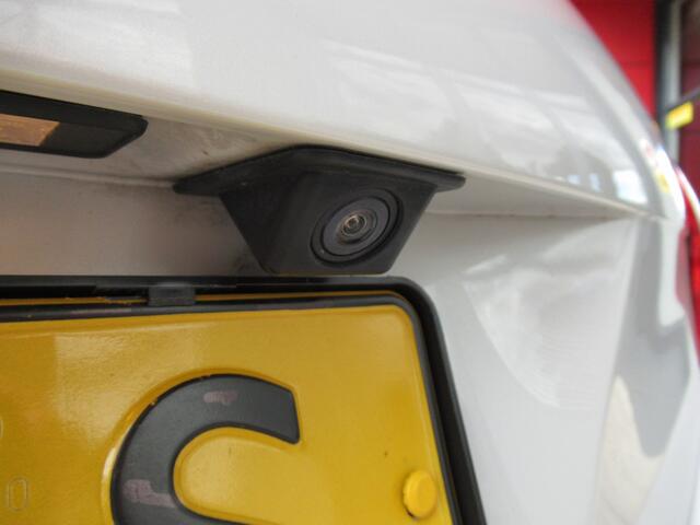 Peugeot 208 1.2 PureTech Allure | Clima-Airco | Carplay | Parkeercamera | Incl. BOVAG Garantie | LED Dagrijverlichting |