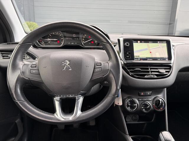 Peugeot 208 1.2 PureTech Signature ?Net beurt gahad?Navi?Carplay?Lm velgen?Airco?Cruise?5 Deurs?Pdc?5 Deurs?Lm velgen?N.A.P?Apk tot 04-2027