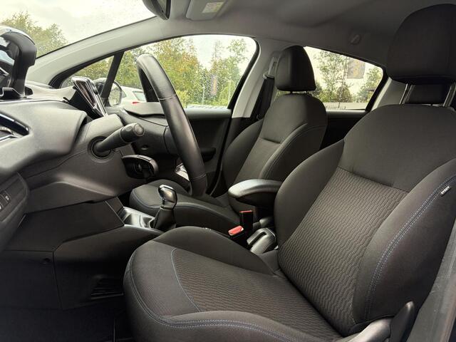 Peugeot 208 1.2 PureTech Signature ?Net beurt gahad?Navi?Carplay?Lm velgen?Airco?Cruise?5 Deurs?Pdc?5 Deurs?Lm velgen?N.A.P?Apk tot 04-2027