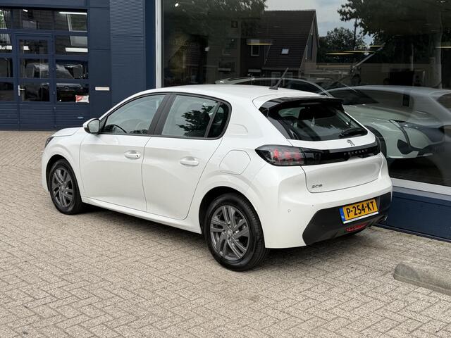 Peugeot 208 1.2 Turbo Active Pack Edition | Airco | LED-Koplampen | 16 inch LM-Velgen | Navigatie | Apple Carplay | Parkeersensoren | Cruise Control | DAB+ Radio | Multifunctioneel Stuurwiel |