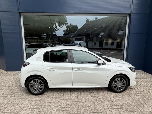 Peugeot 208 1.2 Turbo Active Pack Edition | Airco | LED-Koplampen | 16 inch LM-Velgen | Navigatie | Apple Carplay | Parkeersensoren | Cruise Control | DAB+ Radio | Multifunctioneel Stuurwiel |