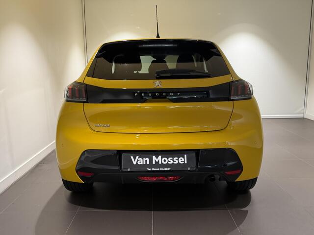 Peugeot 208 1.2 PureTech Allure Pack | Camera | Stoelverwarming | Climate control | Apple Carplay/Android Auto