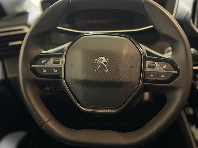 Peugeot 208 1.2 PureTech Allure Pack | Camera | Stoelverwarming | Climate control | Apple Carplay/Android Auto
