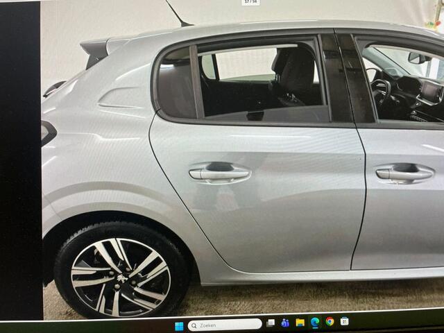 Peugeot 208 1.2 PureTech Allure FULL.LED / CLIMA / CRUISE / LED / NAVI / CARPLAY / ANDROID / PDC / LMV