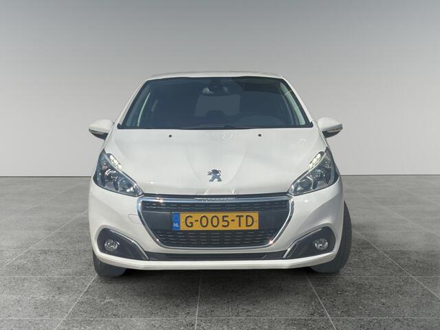 Peugeot 208 Allure 1.2 82pk | CAMERA | NAVI | 16" LM-VELGEN | APPLE CARPLAY / ANDROID AUTO | DAB+ | EXTRA GETINTE ACHTERRUITEN |