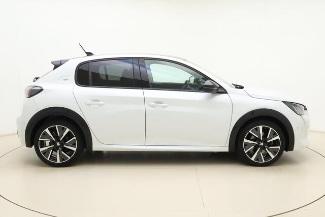 Peugeot 208 1.2T 100pk GT | Afneembare Trekhaak | Achteruitrijcamera | Panoramadak | Cruise control | Airco | Stoelverwarming | Climate control | Interieurverlichting | Stuurbediening | Sportstuurwiel |