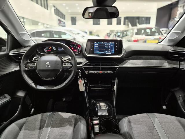 Peugeot 208 1.2 PureTech Allure | Automaat | Apple CarPlay/ Android Auto | Climate Control | Parkeersensoren |