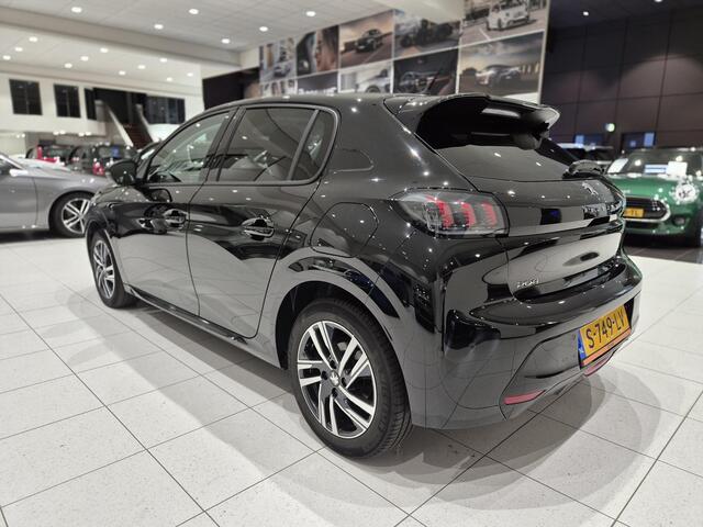 Peugeot 208 1.2 PureTech Allure | Automaat | Apple CarPlay/ Android Auto | Climate Control | Parkeersensoren |
