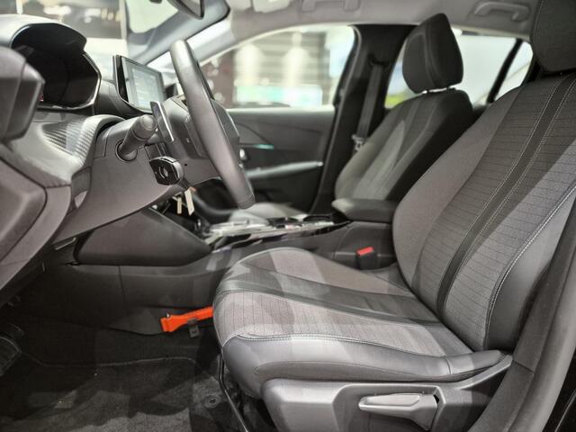 Peugeot 208 1.2 PureTech Allure | Automaat | Apple CarPlay/ Android Auto | Climate Control | Parkeersensoren |