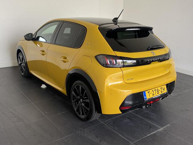Peugeot 208 1.2 GT Pack 100 l CLIMATE | STOELVERWARMING| ADAPTIVE CRUISE | NAV | CARPLAY ANDROID | ZWART DAK | TREKHAAK | 50 DKM |