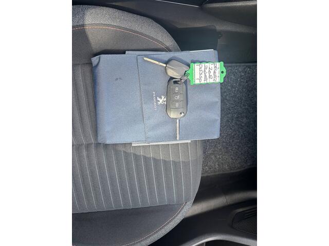 Peugeot 208 1.2 PureTech Active Pack,Ac,Cc,Lmv,Aut,Stoelverw,Er,Pdc,Audio