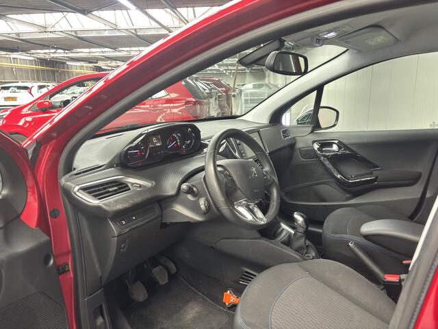 Peugeot 208 1.2 PureTech Signature
