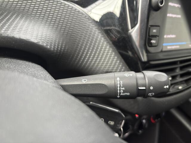 Peugeot 208 1.2 PureTech Signature