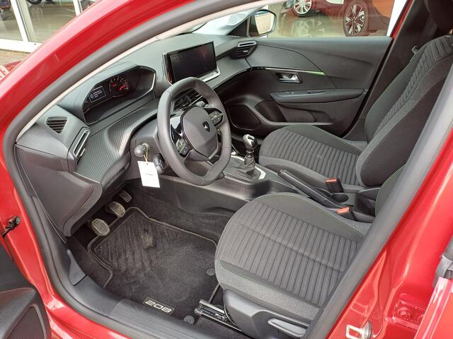 Peugeot 208 1.2 PureTech 100 Active Weinig kilometers, zuinige en mooie auto