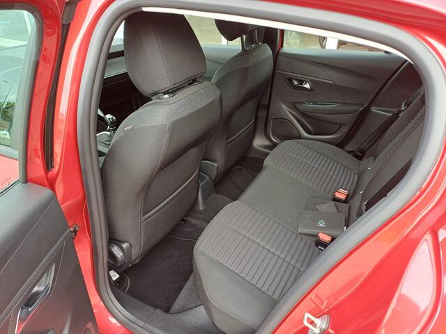 Peugeot 208 1.2 PureTech 100 Active Weinig kilometers, zuinige en mooie auto