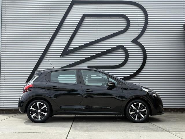 Peugeot 208 1.2 PureTech Blue Lion Navi|Airco|Cruise|Carplay|Elek ramen|Lm velgen|N.A.P|APK tot 03-2027