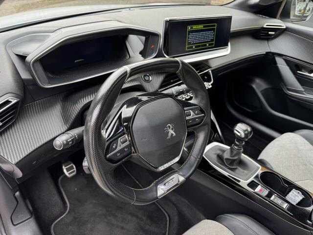 Peugeot 208 1.2 PureTech GT Pack Climate Control 3D Cockpit Pano Carplay