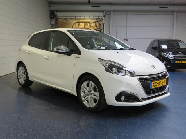 Peugeot 208 1.2 PureT. Signature