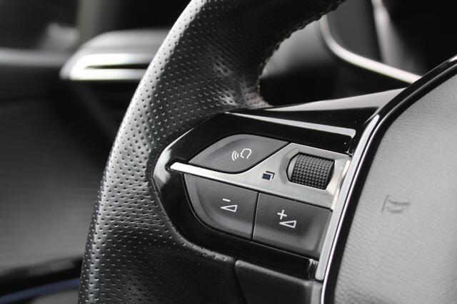 Peugeot 208 1.2 PureTech 131PK GT-Line | Panoramadak | 3D Cockpit | BLIS | Navigatie