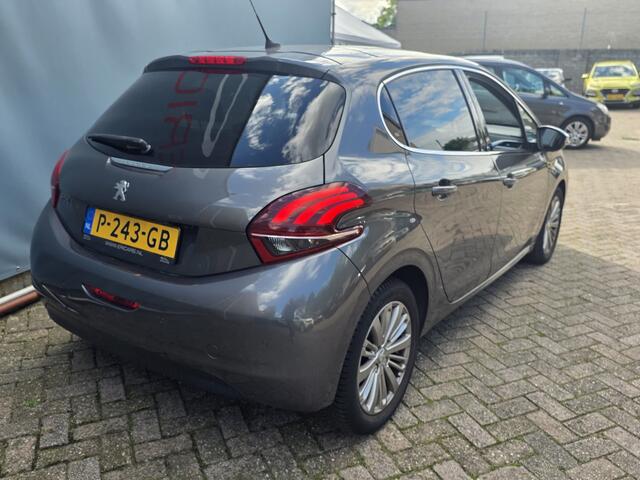 Peugeot 208 PANORAMADAK AUTOMAAT NAVI TEL LM CAMERA